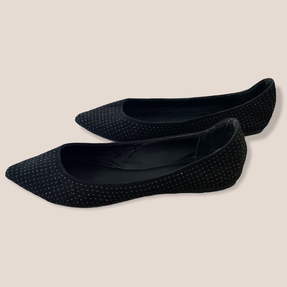 Brekelle’s Pointed Flat 5.5 Studded Black Sparkly - Picture 4 of 6